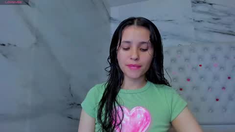 arisha_lee2 online show from 06-06-26, 12:27