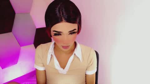 Snapshot of arishadarfu chatting on 02-06-25, 08:02 ArisaDarfu online show from 02-06-25, 08:02