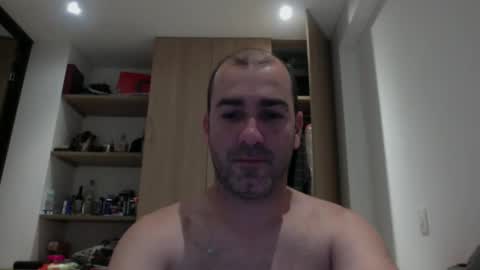 Snapshot of aristi11 chatting on 11-19-25, 06:02 aristi11 online show from 11-19-25, 06:02