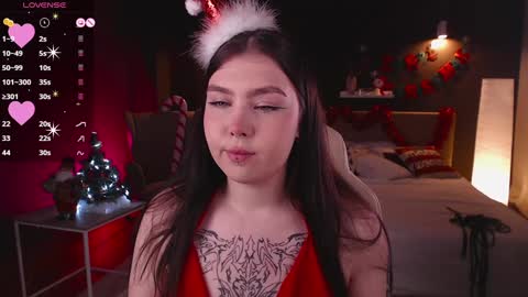 Snapshot of arizonaa_muse chatting on 12-18-24, 12:29 Astrid online show from 12-18-24, 12:29