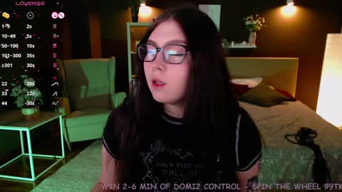 Snapshot of arizonaa_muse chatting on 01-16-25, 12:31 Astrid online show from 01-16-25, 12:31