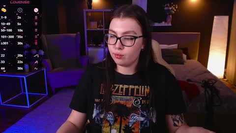 Snapshot of arizonaa_muse chatting on 02-06-25, 03:31 Astrid online show from 02-06-25, 03:31