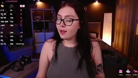 Snapshot of arizonaa_muse chatting on 03-12-25, 03:35 Astrid online show from 03-12-25, 03:35