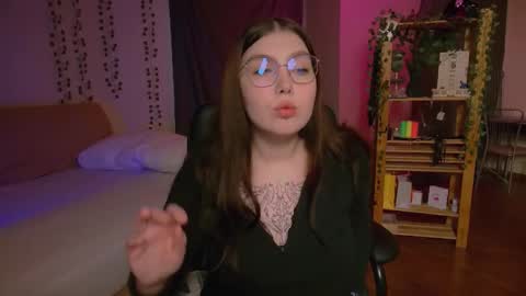 Snapshot of arizonaa_muse chatting on 11-23-25, 03:17 Astrid online show from 11-23-25, 03:17