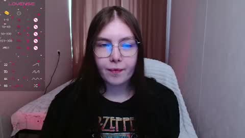 Snapshot of arizonaa_muse chatting on 07-03-26, 06:31 Astrid online show from 07-03-26, 06:31