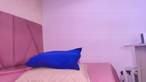 Snapshot of arleth_1 chatting on 02-13-25, 03:07 Arleth online show from 02-13-25, 03:07