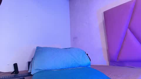 Snapshot of arleth_1 chatting on 09-23-25, 03:09 Arleth online show from 09-23-25, 03:09