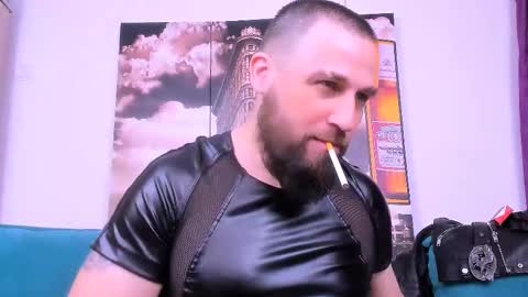 Snapshot of armandosteel chatting on 03-11-25, 09:26 Armando online show from 03-11-25, 09:26