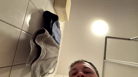 armyskater32 online show from 04-17-26, 10:40