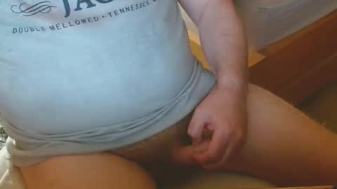 Snapshot of arnie12 chatting on 10-11-25, 10:30 Arnie online show from 10-11-25, 10:30