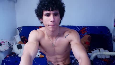 Snapshot of arnold_black69 chatting on 02-04-25, 08:06 arnold black online show from 02-04-25, 08:06