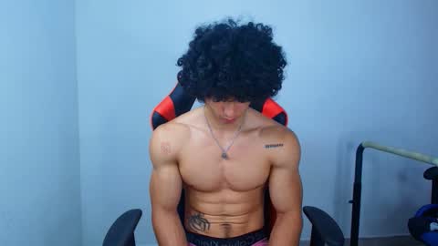Snapshot of arnold_black69 chatting on 09-23-25, 12:41 arnold black online show from 09-23-25, 12:41