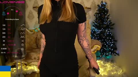 Snapshot of arolinanight chatting on 01-04-25, 03:40 AROLINA online show from 01-04-25, 03:40