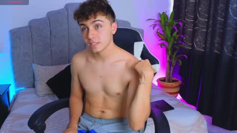 aron__cooper online show from 12-17-24, 08:21