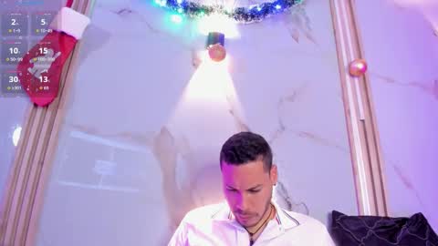 aron and molly online show from 12-22-25, 12:24