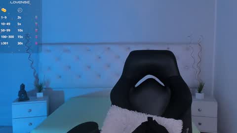 Aron cruz  online show from 01-09-25, 01:45