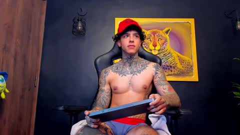 Snapshot of aron_ford chatting on 02-01-25, 12:37 Aron ford online show from 02-01-25, 12:37