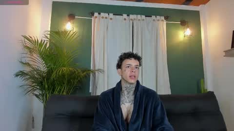 Snapshot of aron_ford chatting on 11-07-25, 09:53 Aron ford online show from 11-07-25, 09:53