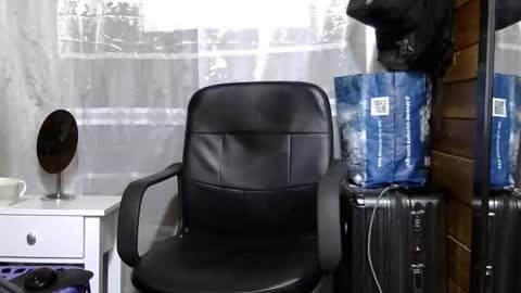 Snapshot of arongfranco chatting on 09-11-25, 06:08 Aron G Franco online show from 09-11-25, 06:08