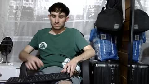 Snapshot of arongfranco chatting on 09-30-25, 04:28 Aron G Franco online show from 09-30-25, 04:28