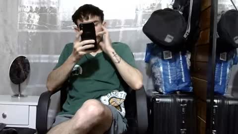 Snapshot of arongfranco chatting on 09-30-25, 04:45 Aron G Franco online show from 09-30-25, 04:45