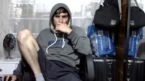 Snapshot of arongfranco chatting on 10-01-25, 04:51 Aron G Franco online show from 10-01-25, 04:51