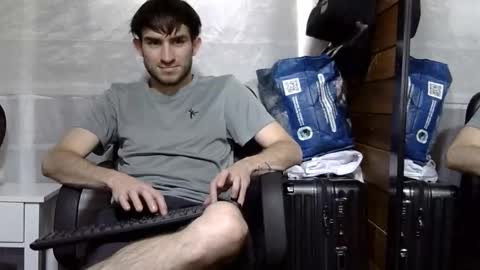 Snapshot of arongfranco chatting on 10-29-25, 07:26 Aron G Franco online show from 10-29-25, 07:26