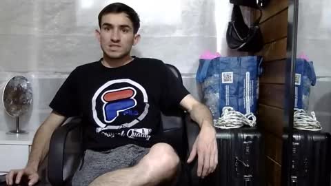 Snapshot of arongfranco chatting on 11-18-25, 06:01 Aron G Franco online show from 11-18-25, 06:01