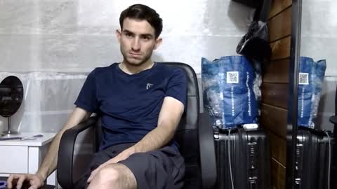 Snapshot of arongfranco chatting on 11-27-25, 04:14 Aron G Franco online show from 11-27-25, 04:14