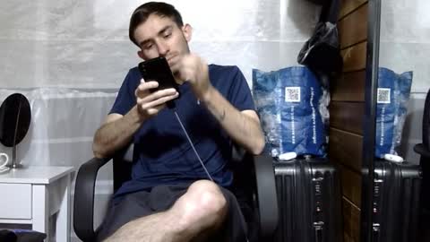 Snapshot of arongfranco chatting on 11-27-25, 06:10 Aron G Franco online show from 11-27-25, 06:10