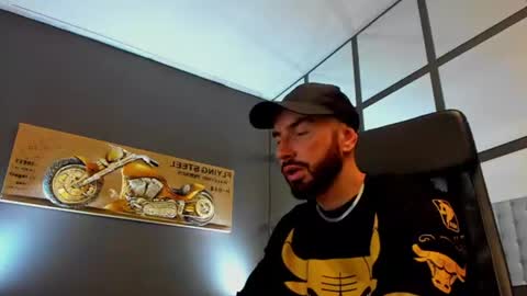 Snapshot of arongrant chatting on 06-16-26, 08:17 AronGrant online show from 06-16-26, 08:17
