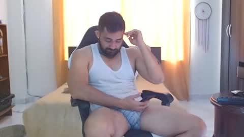 aronmiller online show from 12-21-24, 01:53