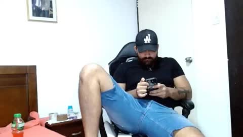 aronmiller online show from 10-21-25, 05:13