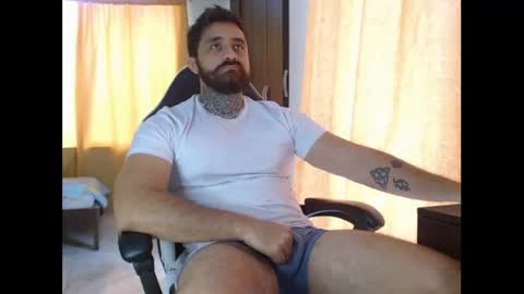 aronmiller online show from 11-15-25, 03:19