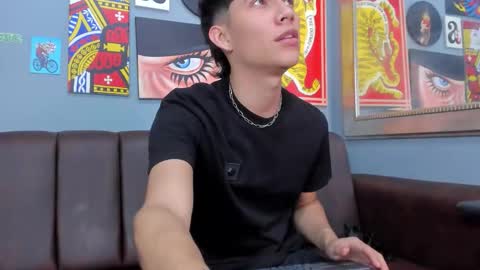 Snapshot of arontawers chatting on 03-03-26, 07:09 Arontawers online show from 03-03-26, 07:09