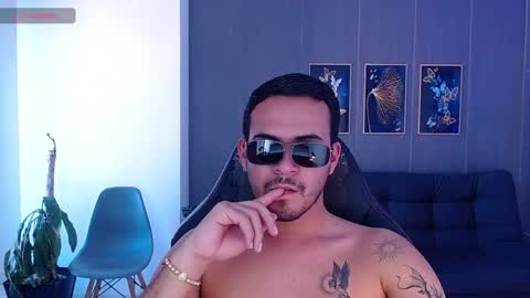 Adrian online show from 10-06-25, 09:01