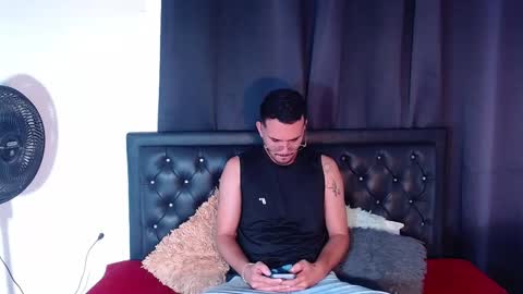 Adrian online show from 10-12-25, 07:35