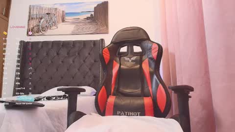 Snapshot of aronvillegas chatting on 01-11-25, 05:51 online show from 01-11-25, 05:51