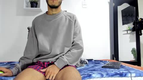 Snapshot of aronxx_ chatting on 01-10-25, 09:55 BLACK FRIDAY 55 OFF ON MY ONLYFANS. online show from 01-10-25, 09:55