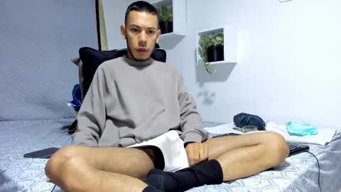 Snapshot of aronxx_ chatting on 02-10-25, 10:42 BLACK FRIDAY 55 OFF ON MY ONLYFANS. online show from 02-10-25, 10:42