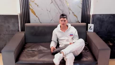 Snapshot of aroon_sexx21 chatting on 05-15-26, 03:57 Aroon online show from 05-15-26, 03:57