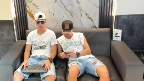 Snapshot of aroon_sexx21 chatting on 05-28-26, 03:37 Aroon online show from 05-28-26, 03:37
