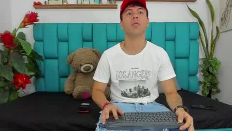 Snapshot of aroon_sexx21 chatting on 06-07-26, 12:31 Aroon online show from 06-07-26, 12:31