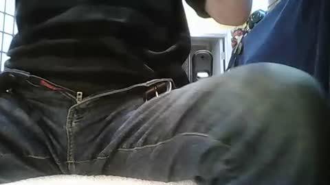 Aroundhere online show from 06-15-26, 05:48