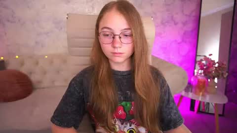 Snapshot of arrinawair chatting on 06-29-26, 07:14 arrinawair online show from 06-29-26, 07:14