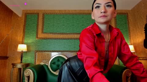 Snapshot of arrkabella chatting on 01-25-25, 12:37 online show from 01-25-25, 12:37