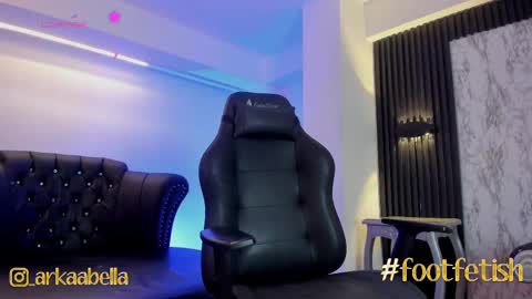 Snapshot of arrkabella chatting on 03-04-25, 06:07 online show from 03-04-25, 06:07