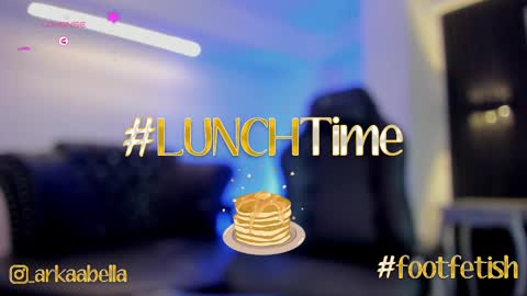 Snapshot of arrkabella chatting on 03-04-25, 09:11 online show from 03-04-25, 09:11