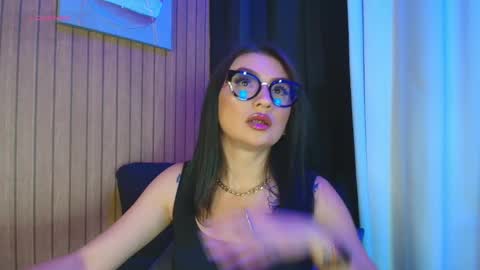 Snapshot of arrkabella chatting on 11-04-25, 07:02 online show from 11-04-25, 07:02