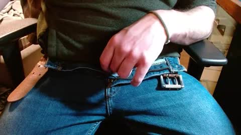 Snapshot of arrrr3 chatting on 12-26-24, 11:46 arrrr3 online show from 12-26-24, 11:46